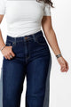 Jean wide leg bicolor, detalle de panel lateral y tela de mezclilla