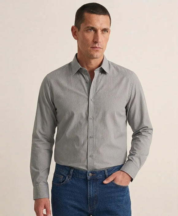 Camisa gris básica de manga larga para hombre, diseño clásico con cuello tradicional y corte elegante, Sherman Morgan.