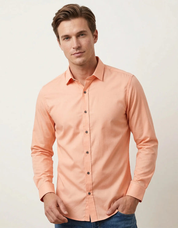 Camisa color melón lisa de manga larga para hombre sin bolsillo, diseño minimalista de frente limpio y cuello tradicional, Sherman Morgan.