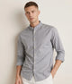 Camisa gris de manga larga para hombre con cuello Mao, tela fresca y transpirable, diseño frente liso, Sherman Morgan.