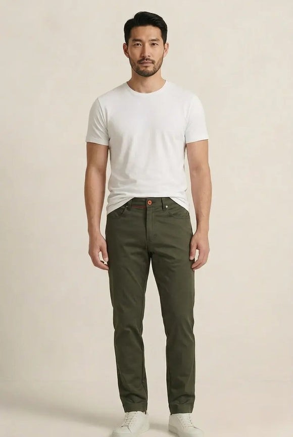 Pantalón de vestir verde para hombre en tela de poliéster con acabado brillante, corte slim fit de silueta ajustada y moderna, Sherman Morgan.